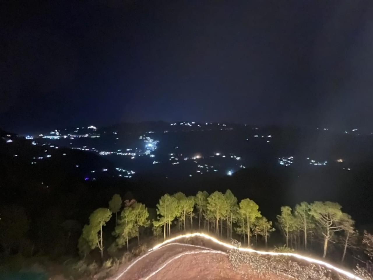 Hotel Tribe View - Away From City Hustle !! Top Rated & Most Awarded Property !! A Peaceful Stay Kasauli Bagian luar foto